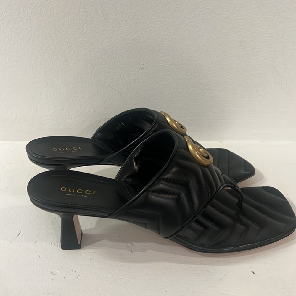 Black quilted thong sandals from Gucci size 40 NEW without the box - Picture 5 of 11